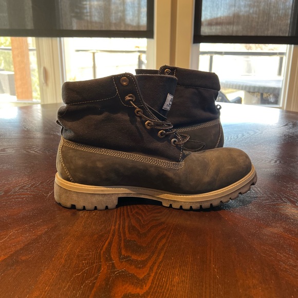 Timberland Boots - Picture 6 of 7